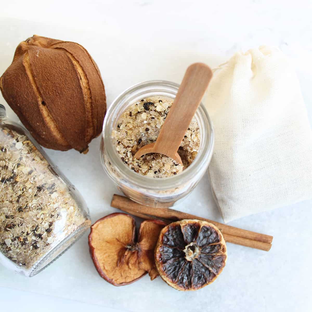 DIY Pumpkin Spice Bath Tea