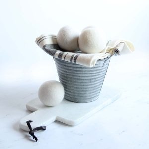 3 Epic Reasons to Use Wool Dryer Balls / How to Green Your Laundry