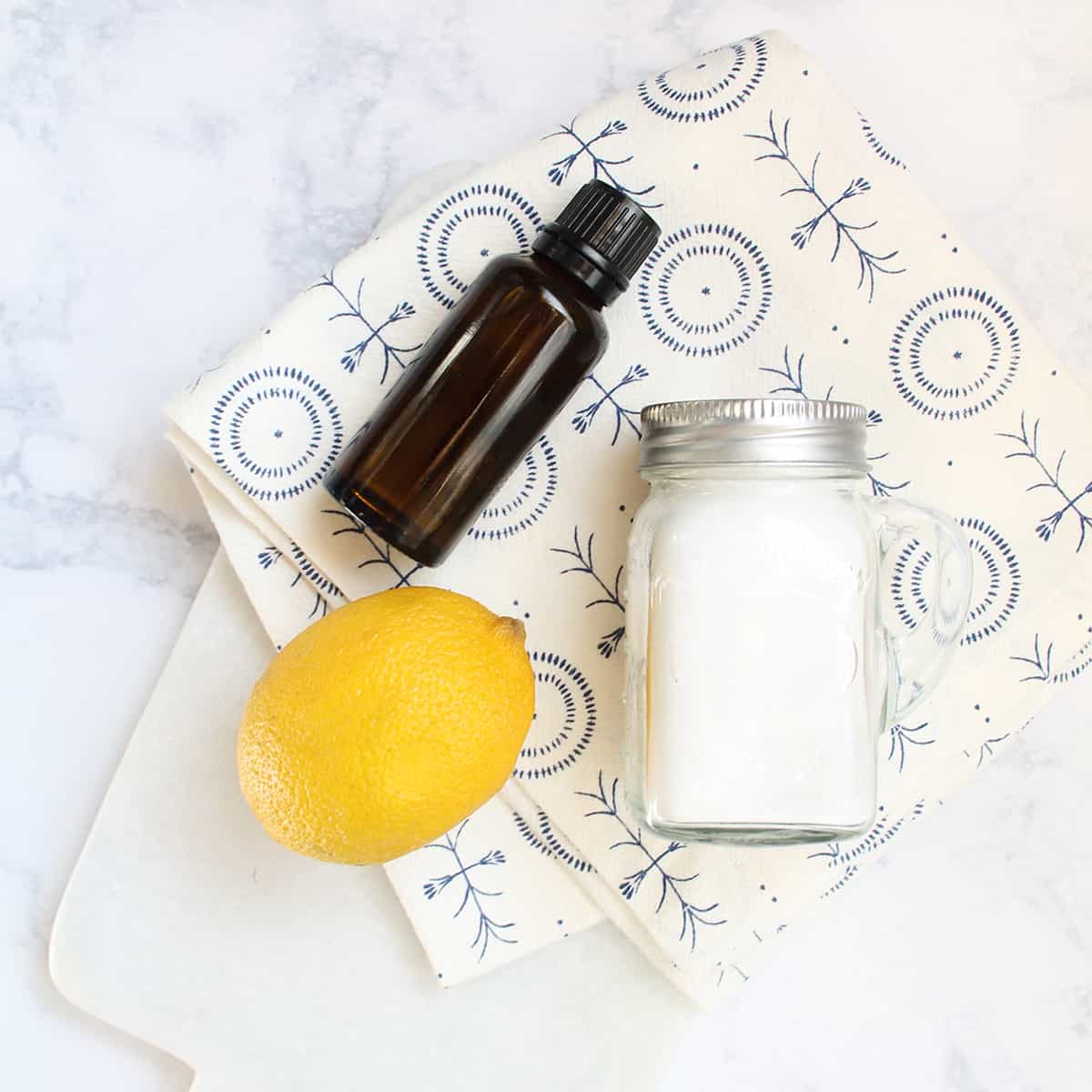 My secret to a spring fresh home all year round, every time you clean! Using all natural ingredients in just three easy steps.