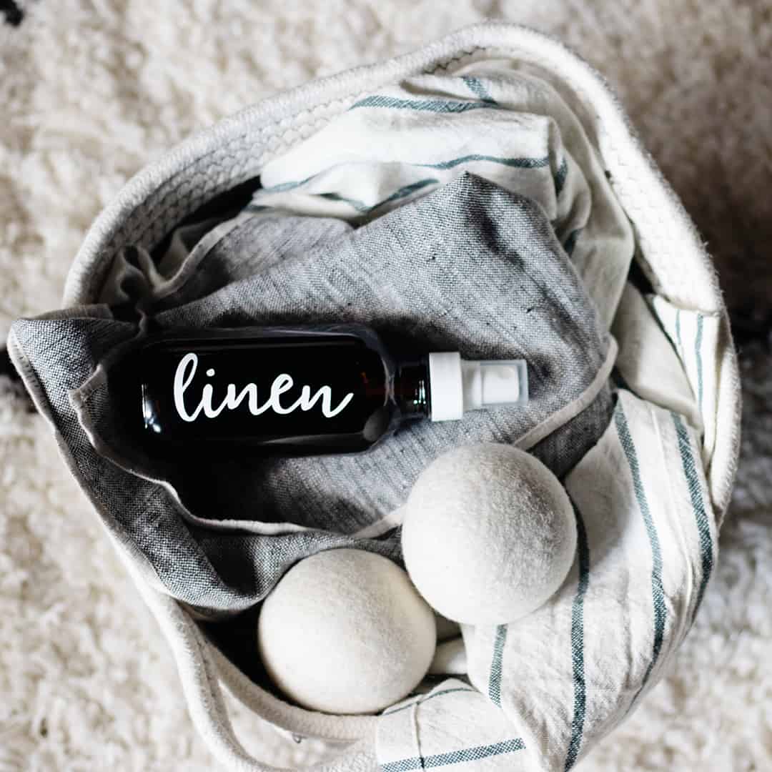 Here are five effective green laundry tips to tackle laundry day without adding more toxins to this little ball we call earth.