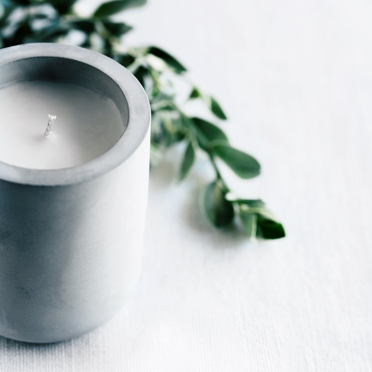 How to Choose the Best Candle Scents for You: Candle Scent List & Quiz