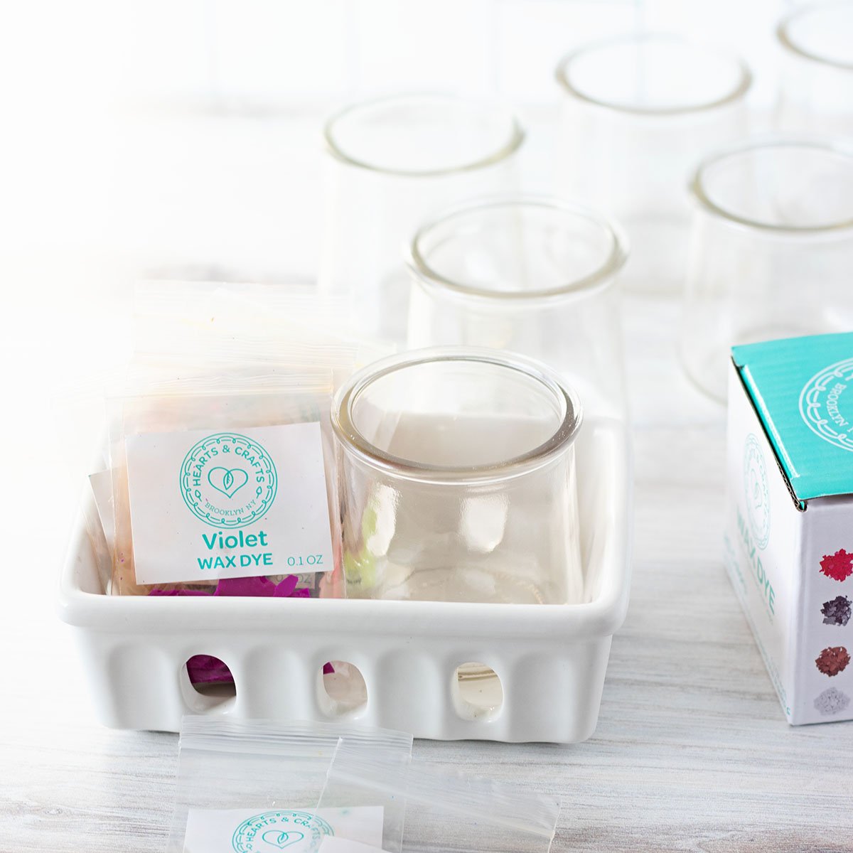 how-to-color-candle-wax-colored-candles-3-ways