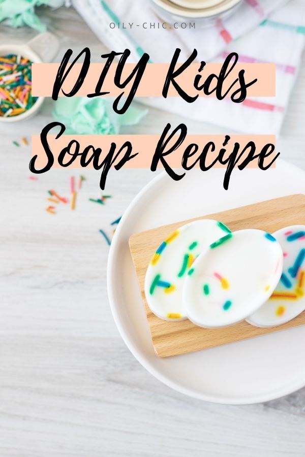 If you’ve always wanted to try making soap from home with your kids, now’s your chance with this brilliantly easy essential oil soap recipe!