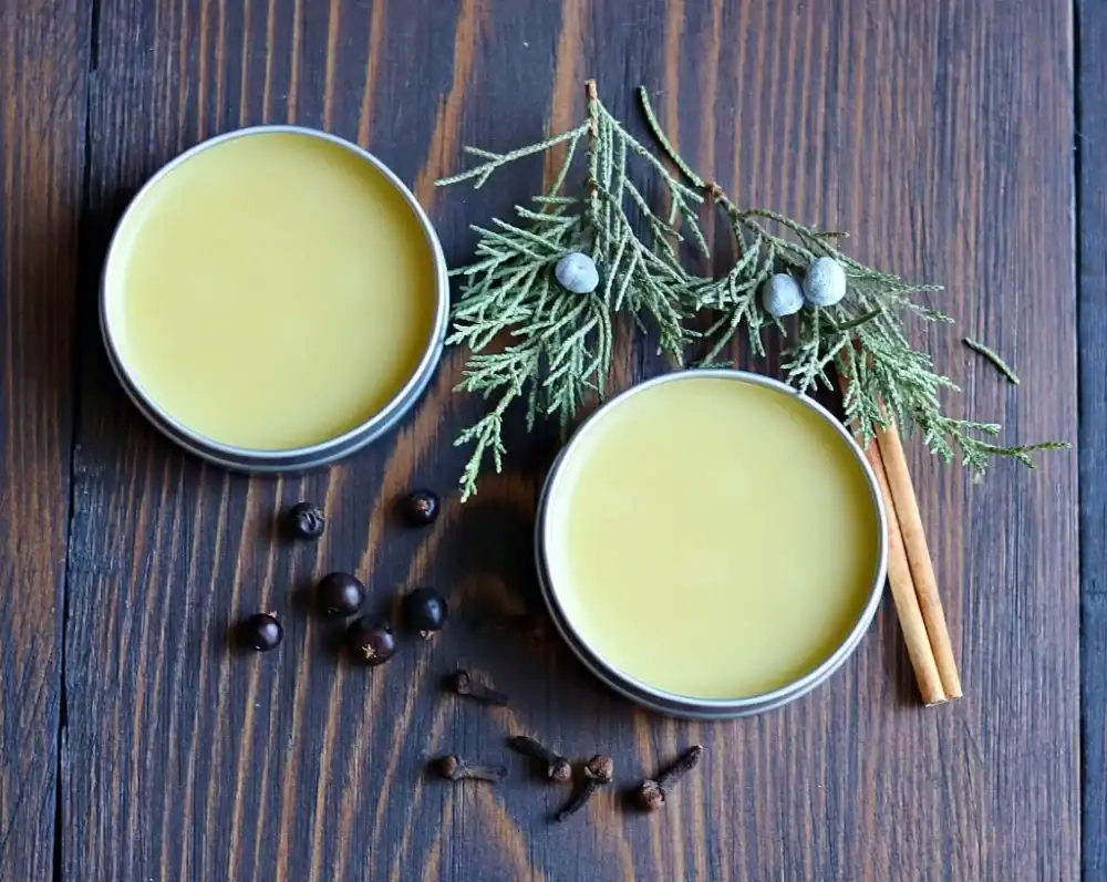 There doesn’t seem to be a ton of truly all-natural cosmetic products for men out there, but this juniper spice beard balm is made of herbs and smells amazing!