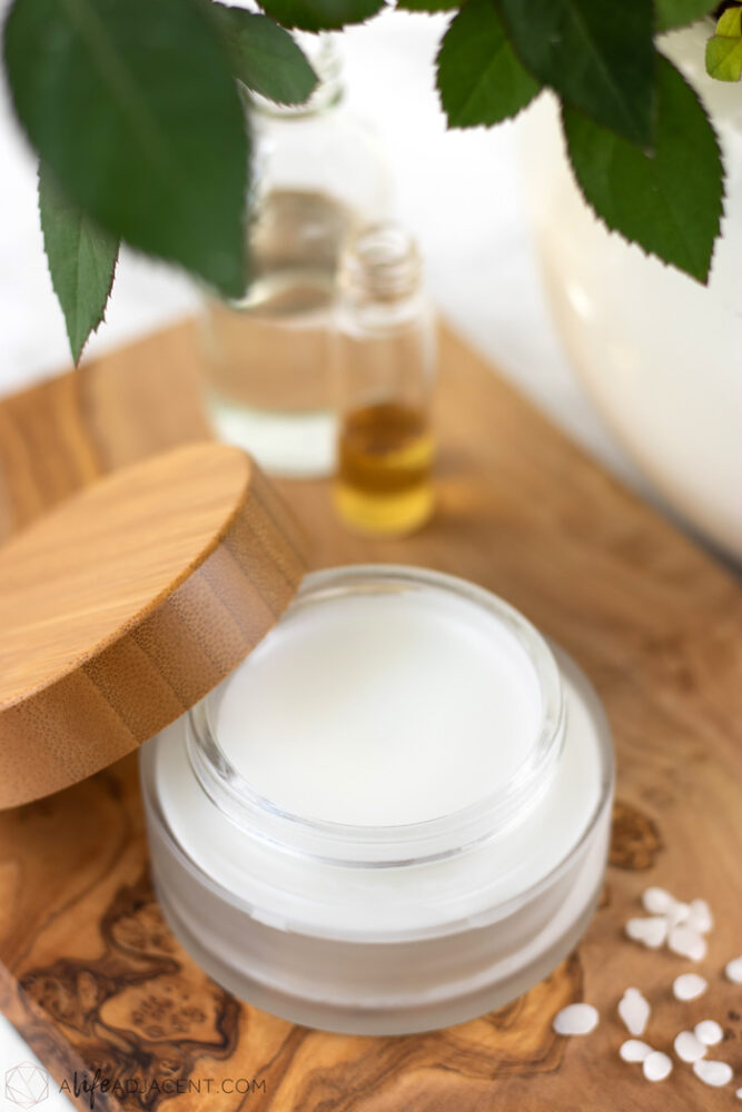 This moisturizing overnight face mask made with white beeswax pellets is the perfect solution to dry skin!