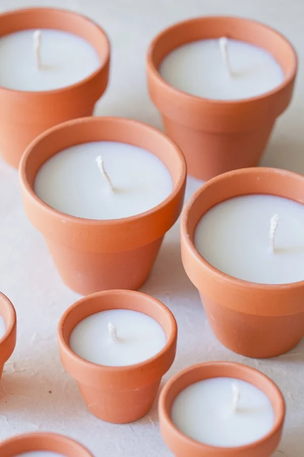 Make your own votive-size terracotta candles with this DIY candle project.
