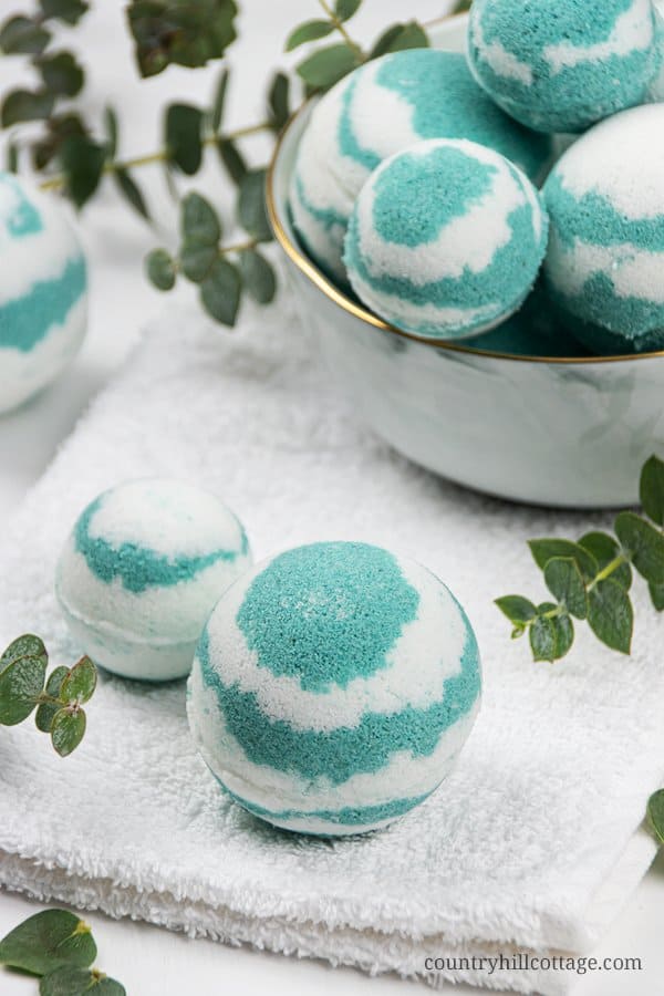 This homemade eucalyptus bath bombs recipe is all about winter wellness!