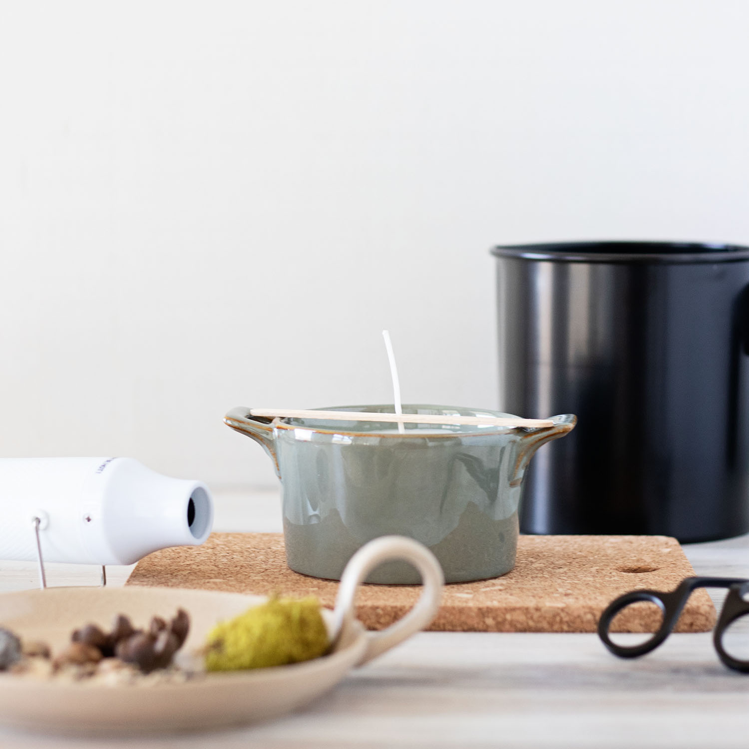 steps to make a candle in bowl with forest scent